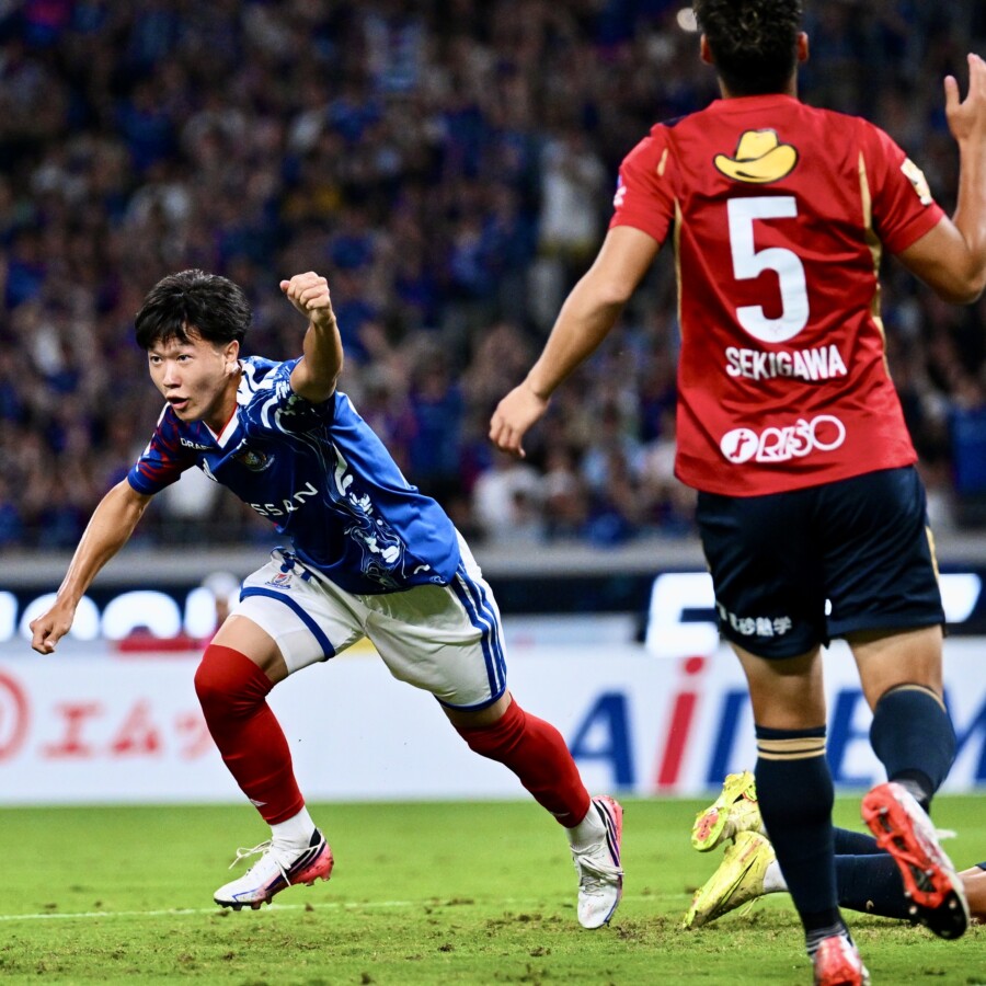 横浜F・マリノスの16歳、三井寺が鮮烈ゴールでデビュー(写真:松尾/アフロスポーツ)
