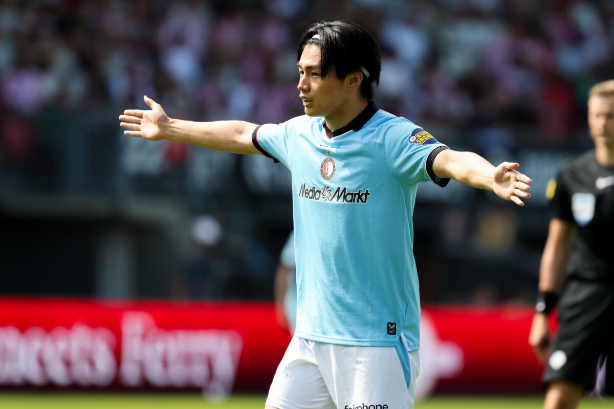 フェイエノールトでプレーする上田綺世が移籍希望のプレミアからではなく「興味のない」トルコからのオファーに困惑（写真：REX/アフロ）