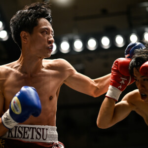 俳優の藤原季節がプロボクシングの公式戦に挑んだ（写真・山口裕朗）