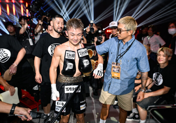 井岡がスカウトした吉良がプロ5戦目でWBA世界王者に（写真・山口裕朗）