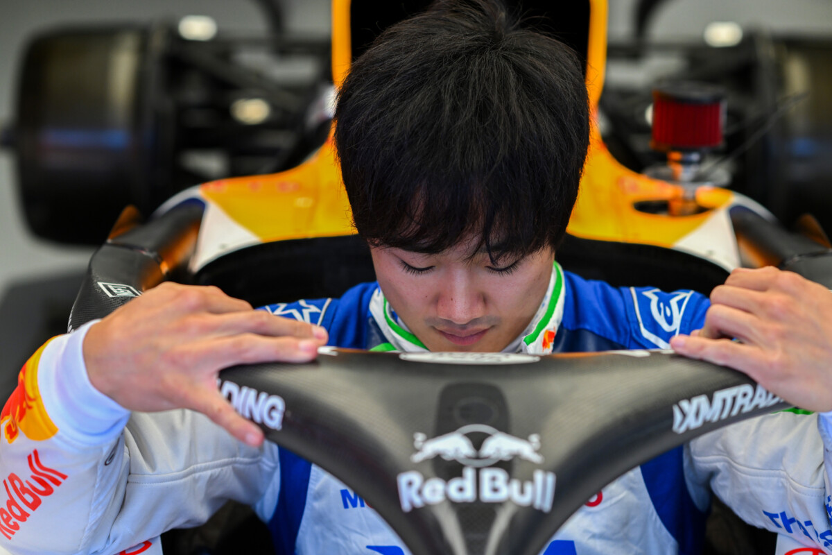 角田裕毅がスペインGP予選をタイヤのグリップ感の異変でQ2敗退15番手に沈む（写真・Getty Images / Red Bull Content Pool)