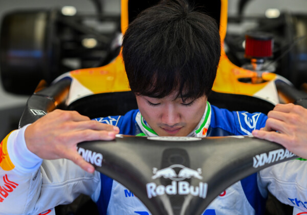 角田裕毅がスペインGP予選をタイヤのグリップ感の異変でQ2敗退15番手に沈む（写真・Getty Images / Red Bull Content Pool)