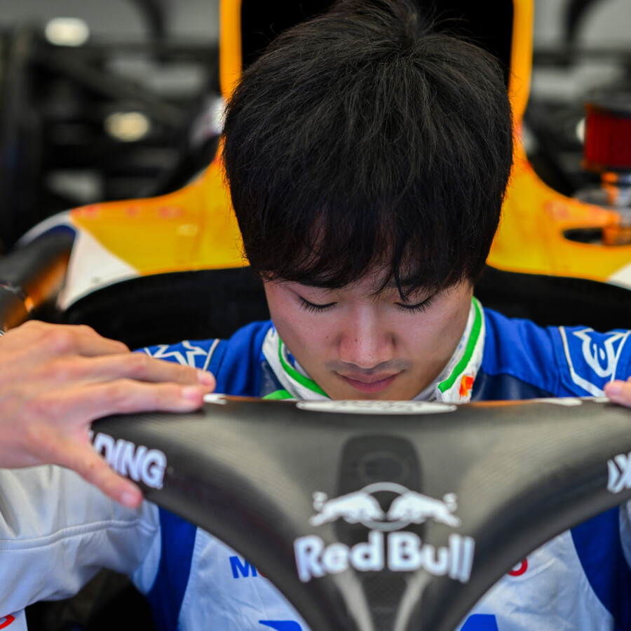 角田裕毅がスペインGP予選をタイヤのグリップ感の異変でQ2敗退15番手に沈む(写真・Getty Images / Red Bull Content Pool)
