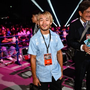 横浜BUNTAIに来場した元WBA世界バンタム級王者の堤聖也（写真・山口裕朗）