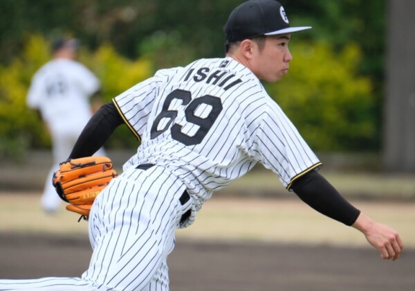 左アキレス腱断裂で長期離脱していた阪神の石井大智が横浜DeNA戦で復帰登板を果たす（資料写真・黒田史夫）