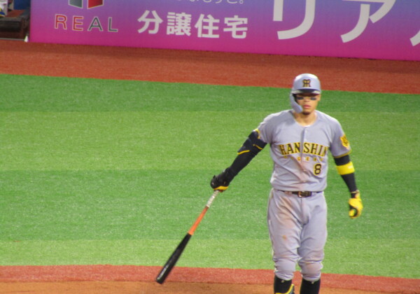 佐藤輝明のメジャー挑戦が早くも波紋