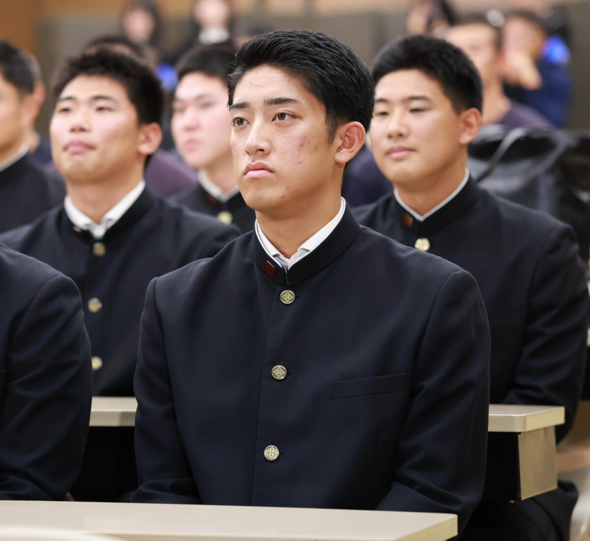 巨人の強行1位指名を見た瞬間にも織田翔希はまったく表情を変えなかった（写真・スポーツ報知/アフロ）