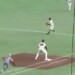 巨人が浦田の"ミス"で2点の勝ち越し縁を許す（DRAMATIC BASEBALL 2026公式Ｘより）