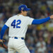 背番号42を着用する「ジャッキー・ロビンソン・デー」で5年ぶりに投手専念した大谷翔平は6回を2安打10奪三振1失点で2勝目（写真・ＡＰ/アフロ）