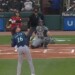 村上宗隆がジャッジに並ぶ15号（MLBJapan公式Ｘより）
